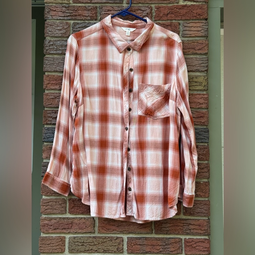 Women’s Plaid Button-Up Shirt - Rust and White